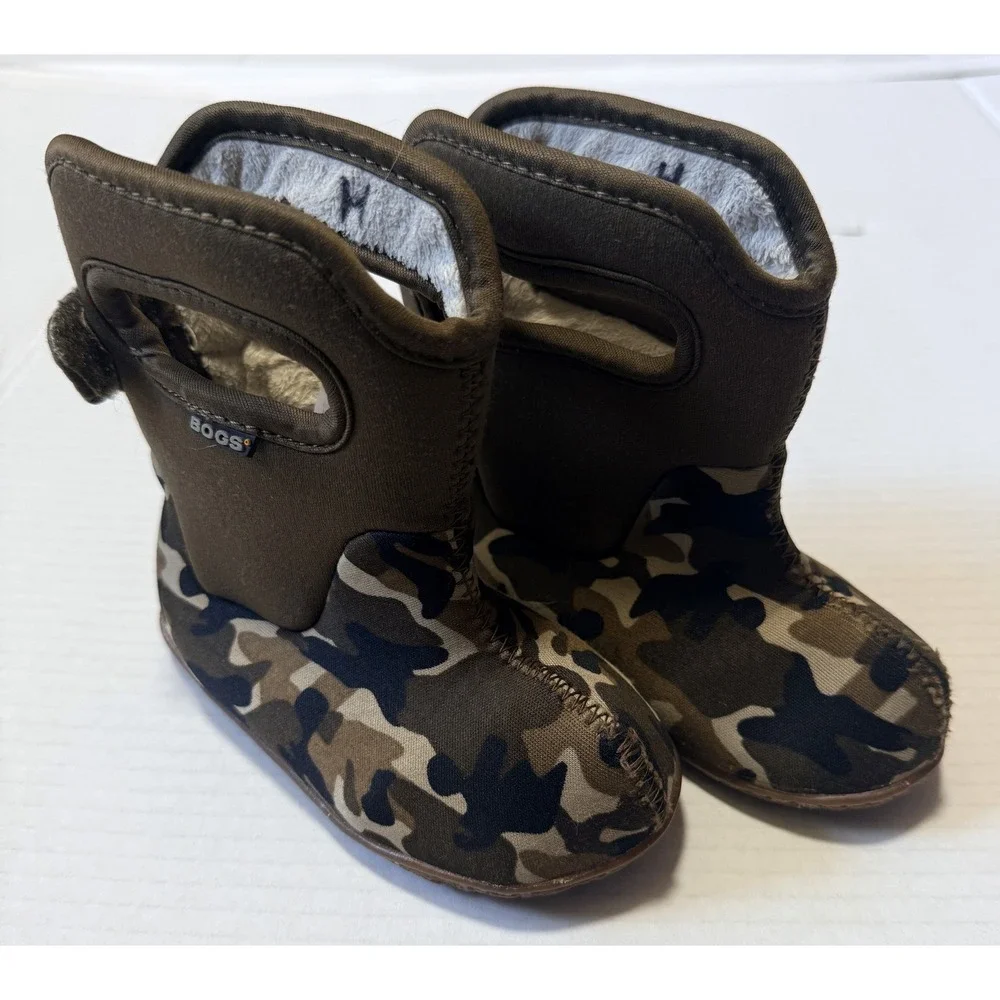 BOGS - Baby Camo Insulated Waterproof Winter Boots - Infant Size 6